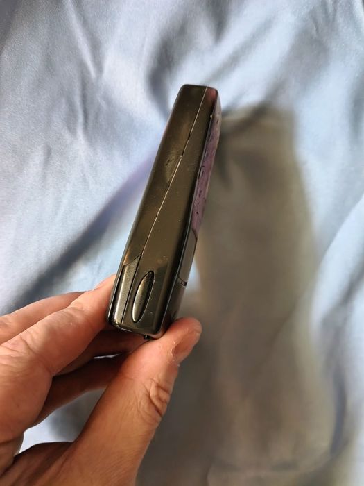 Nokia 8310 + charger original (liber, baterie Nou nouță)