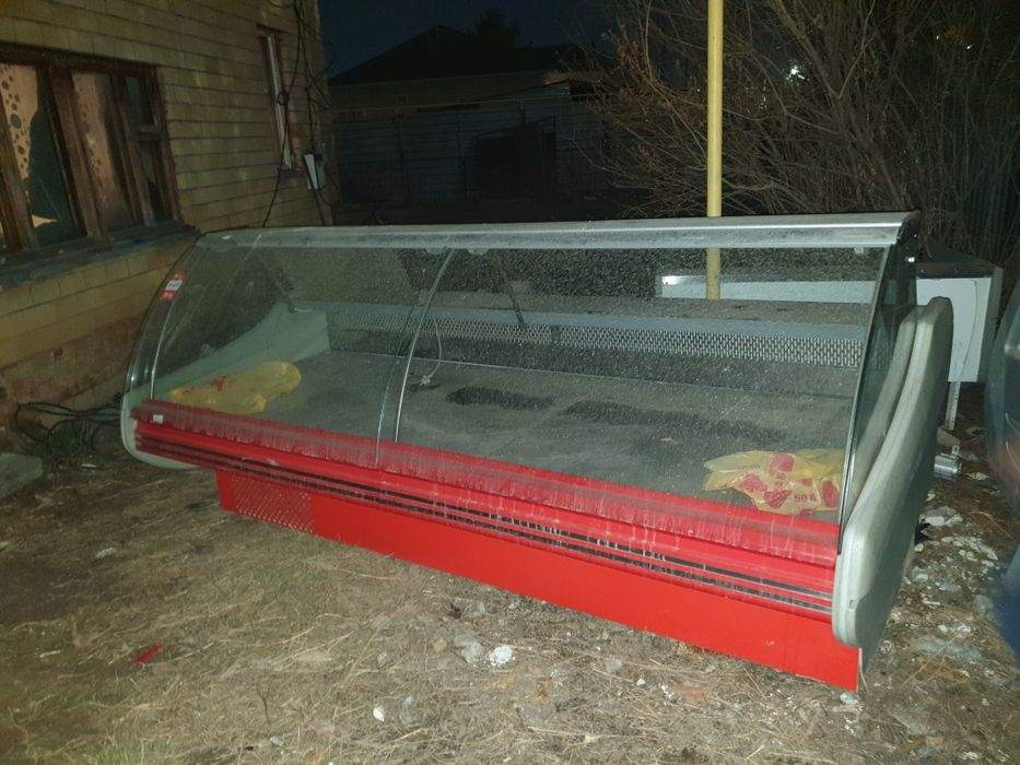 2 Холодильник сатылады 150,000 тг