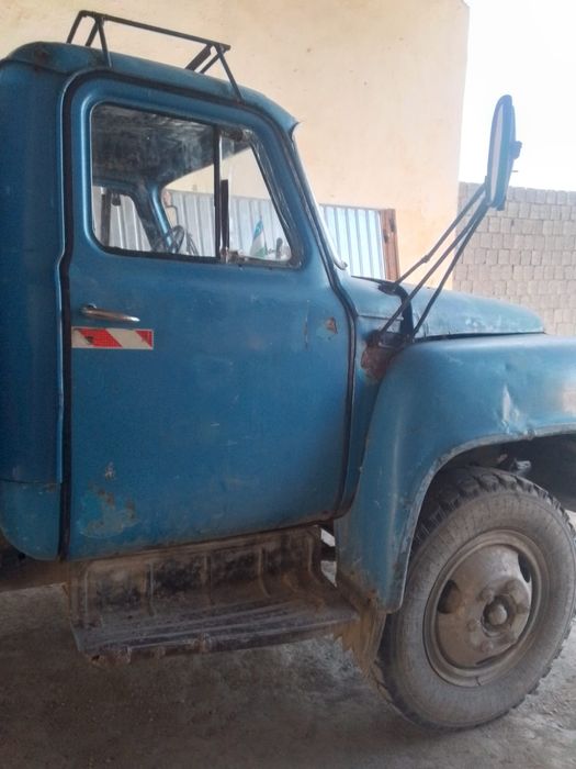 Gaz 53 xolati yaxwi dakument lari joyida matorlari xamasi yangi