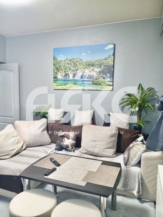 Тристаен обзаведен апартамент в кв. Гърдова глава