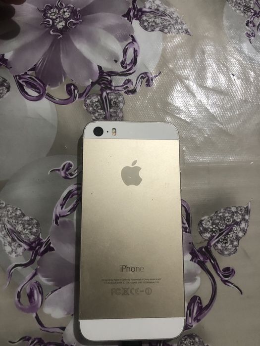 Айфон 5с сатылады