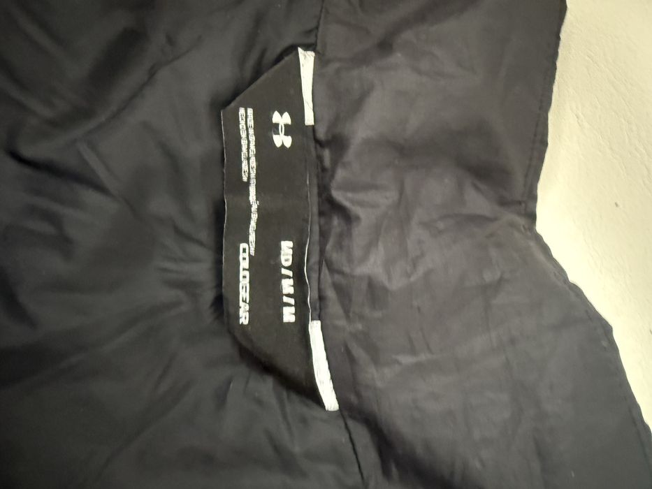 Vesta si hanorac under armour