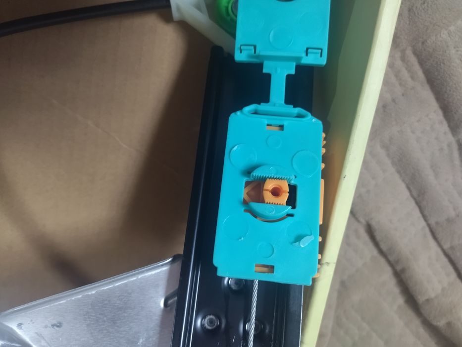 Стеклоподъёмник на Ауди а6с5