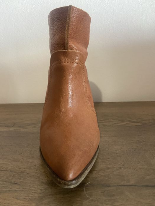 Ghete din piele hugo boss