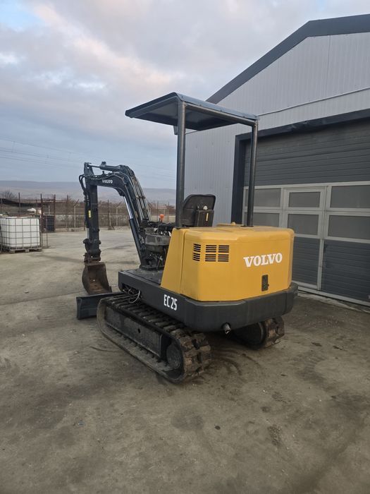 Vand miniexcavator volvo 2600 kg