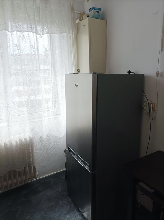 Închiriez apartament 2 camere
