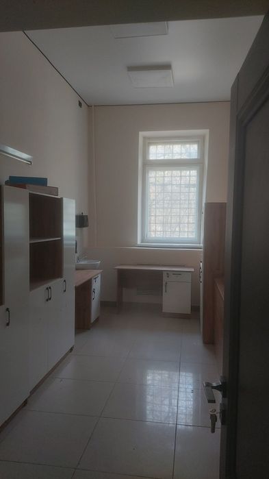 Сдаётся в аренду медицинский центр.