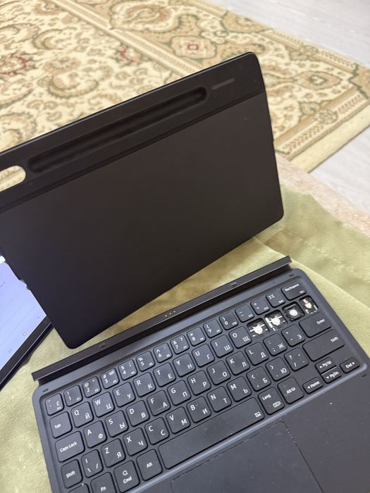 Планшет продается Samsung