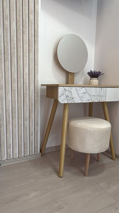 Inchiriez apartament
