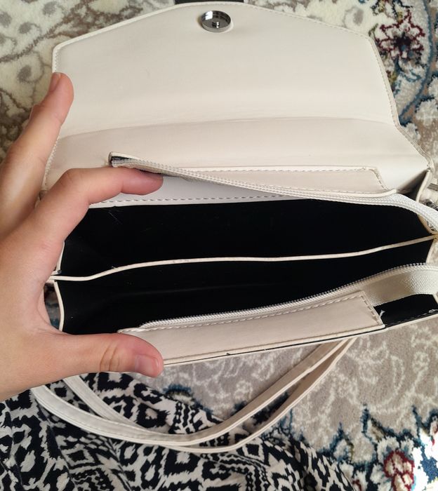 Сумка бежевый и красивый