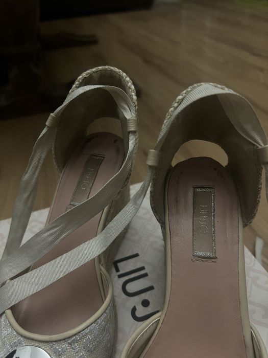 Еспадрили”Liu jo” мараронки Guess