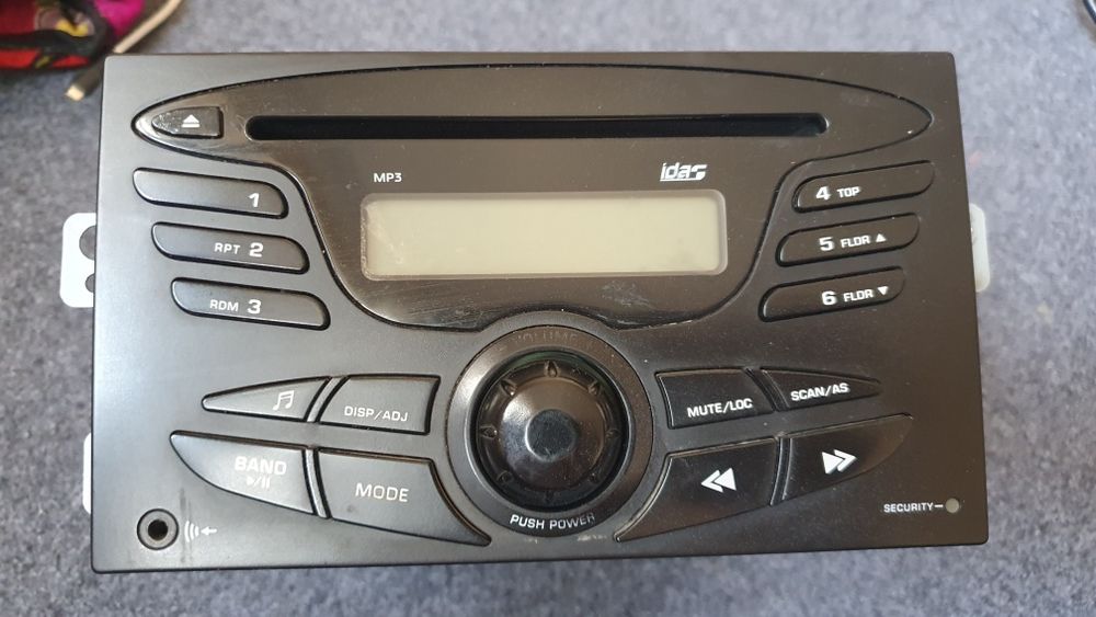 Lasetti Gentra magnitafon sotiladi kelishilgan narxda