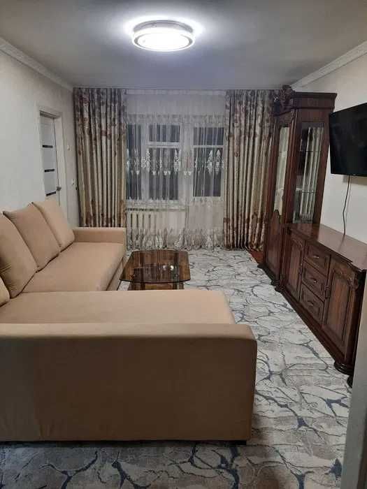 Сдаётся Шикарное квартира Эко базар Массив Феруза 2-ком