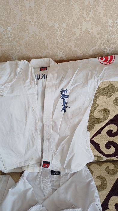 Продам кимоно в хорошем состоянии.