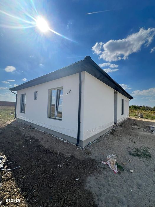 Casa NOUA semifinisata Tip Parter