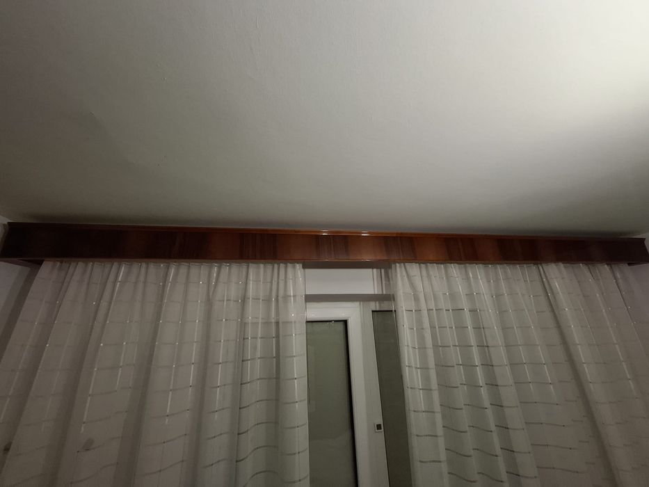 Galerie , furnir lemn masiv, specie cireș.