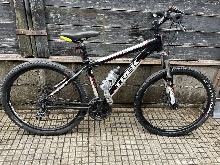 Bicicleta TREK seria 4