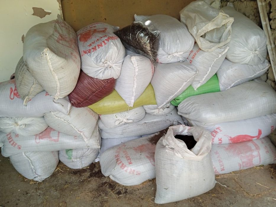 Biogumus-organik chiqindilar va Kaliforniya qizil chuvalchangi sotamiz