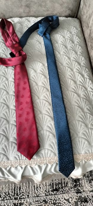 Продам галстуки , состояние отличное