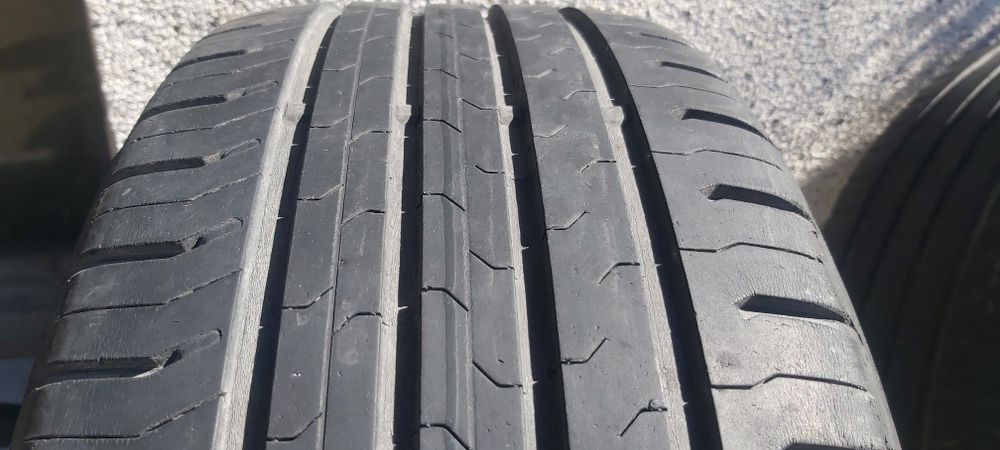 Continental 225/50/17  2броя летни гуми