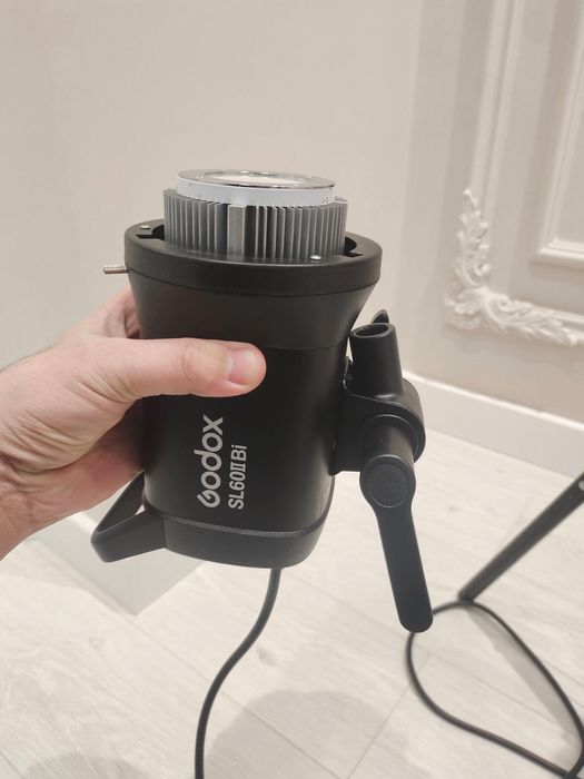Godox SL60II Bi svet istochnik