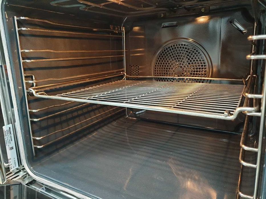 XL - 76L - Miele Фурна с пиролиза за вграждане