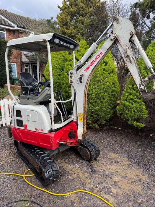 Мини багер Takeuchi