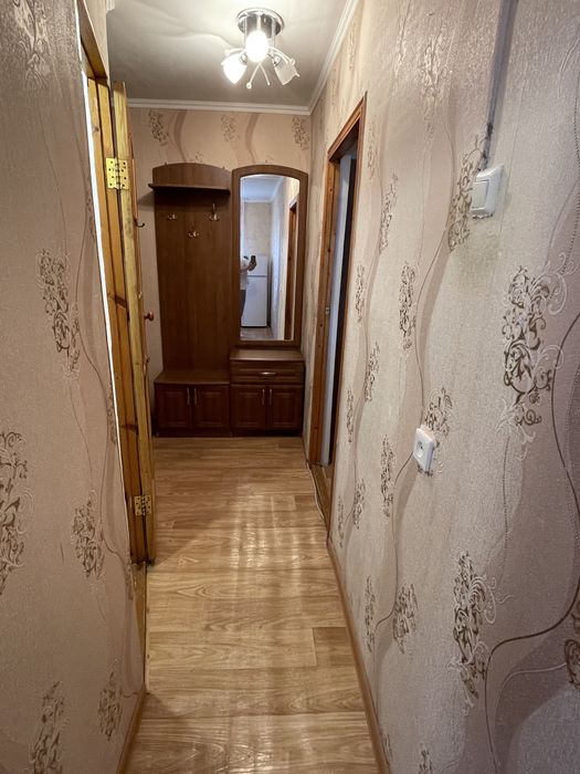 1 ком в центре по Азаттык