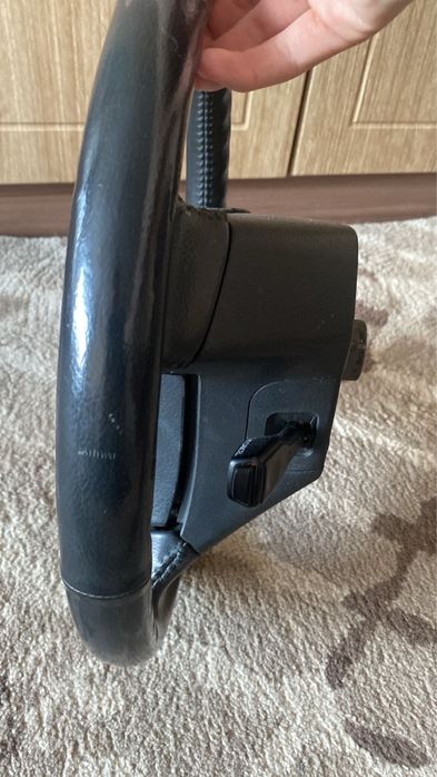 руль на тоету продам