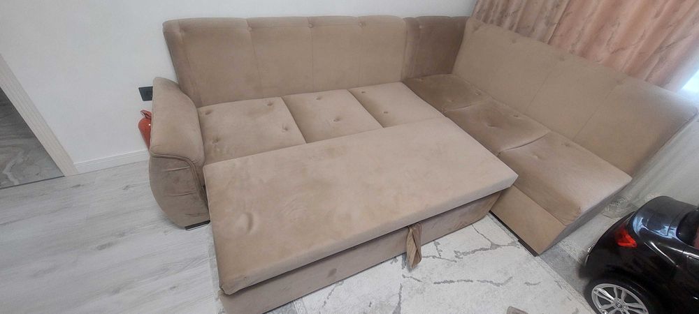 Canapea extensibila