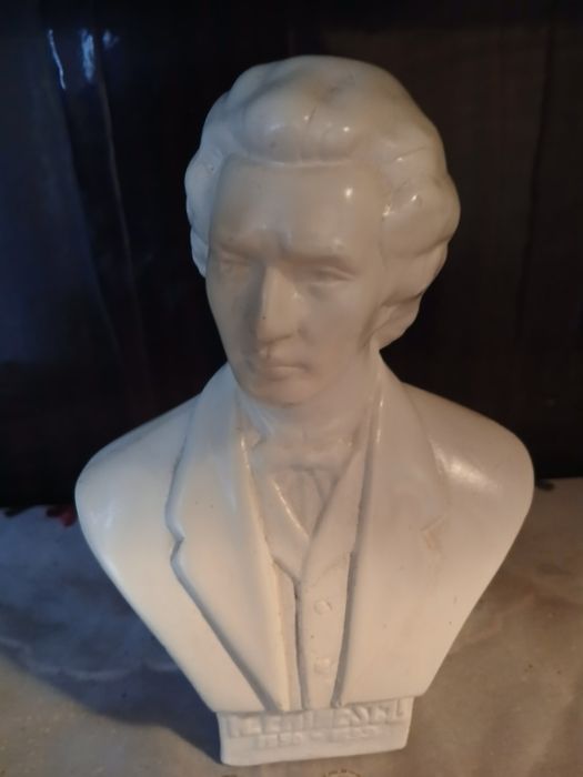 Bust decor statueta Mihai Eminescu decorativa