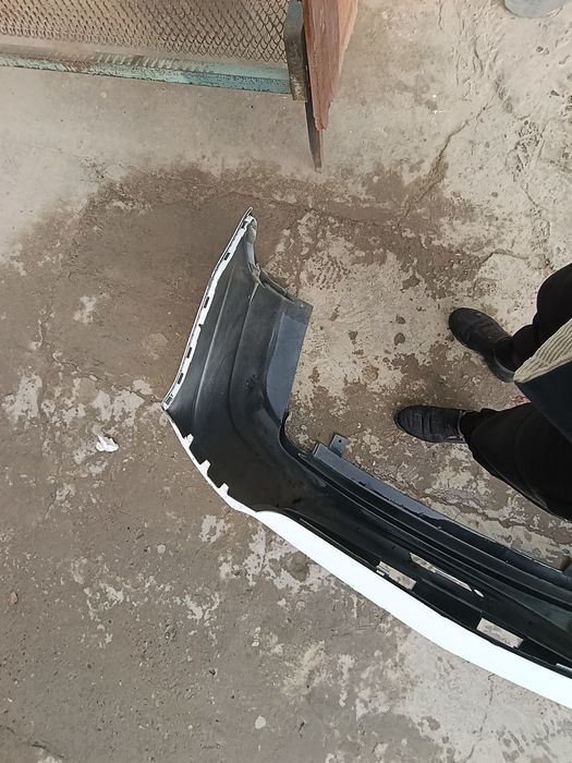 Kobalt orqa bufer GM orginal ozroqqina qirilgan joychasi bor