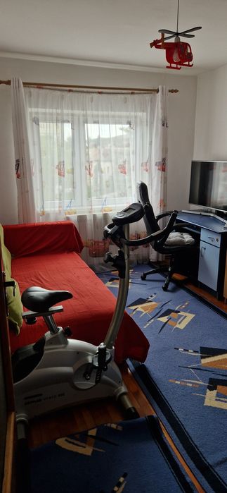 Apartament 4 camere - cartier 1 Mai