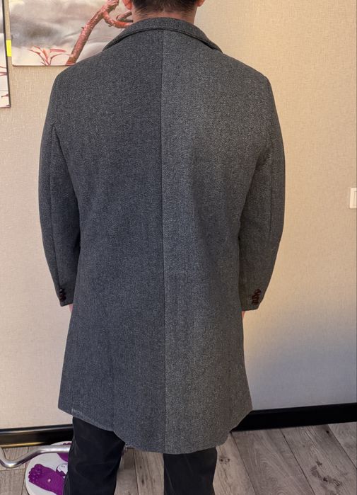 Пальто мужсое серый цвет