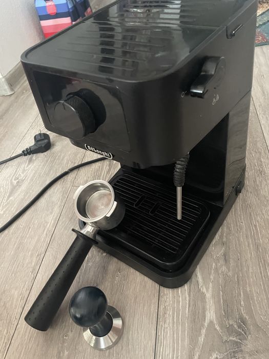 Aparat de cafea +tamper De’Longhi