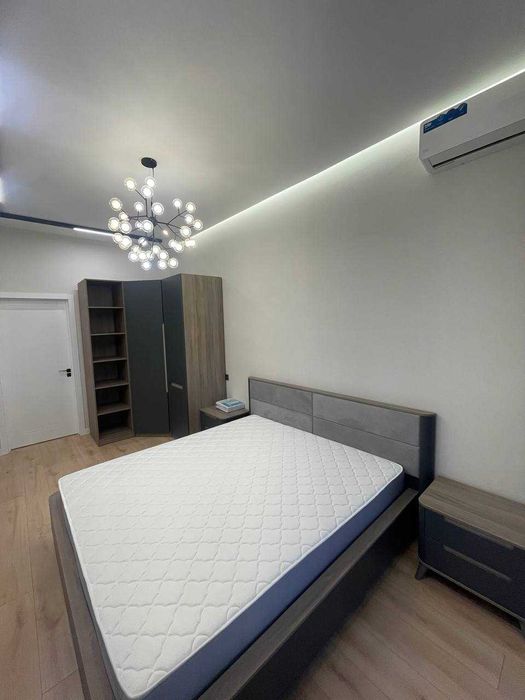 Сдается на ул Кичик-бешагач 3-х комнатная квартира ЖК Хонсарой