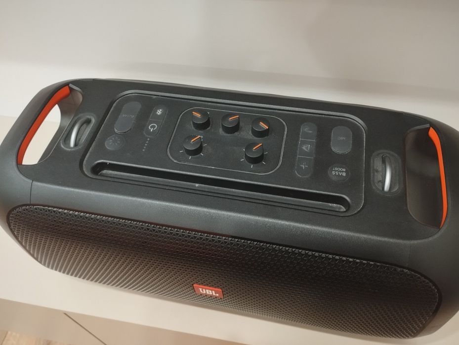 колонка JBL / party in the go