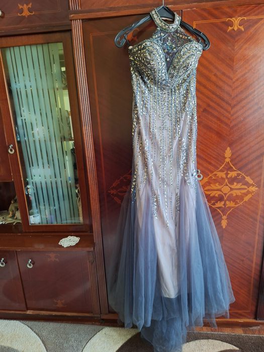 Rochie de seara model deosebit