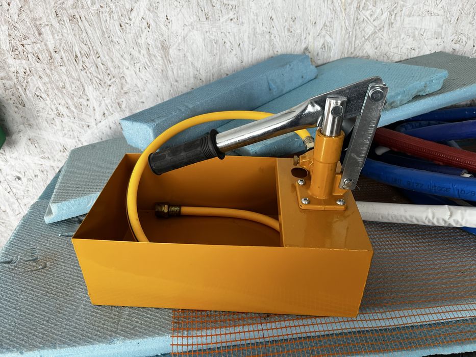 Pompa de presiune manuala