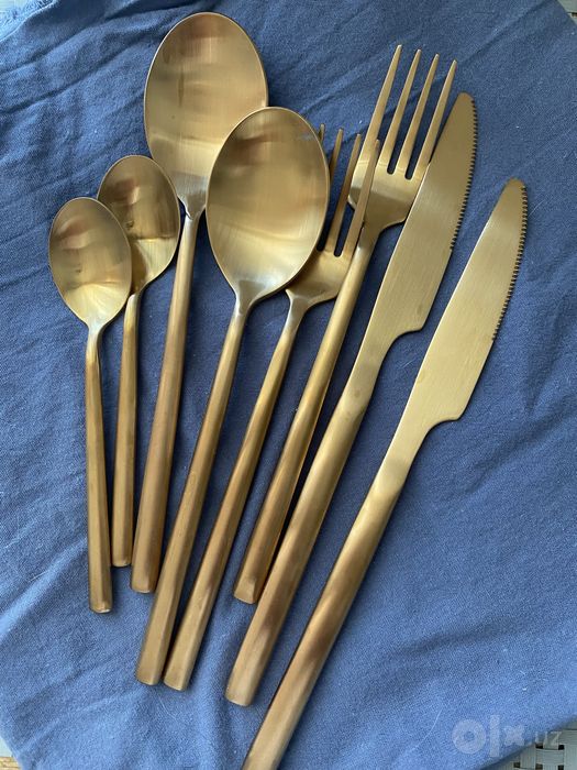 Продам столовые приборы на 2 персоны BergHoff