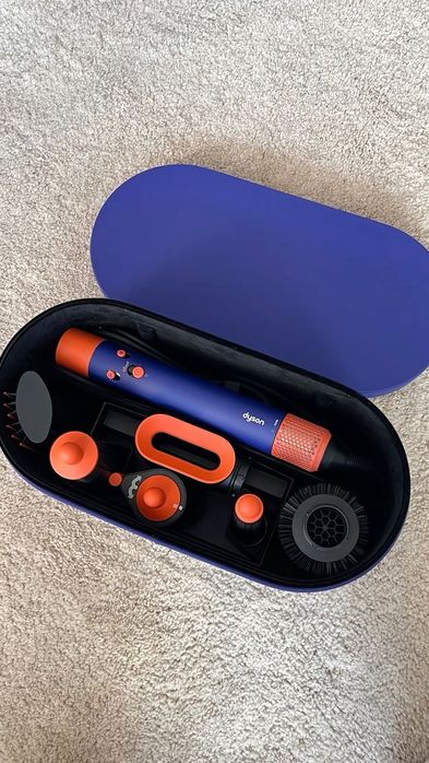 Роскошный Dyson Airwrap HS08 Vinca Blue