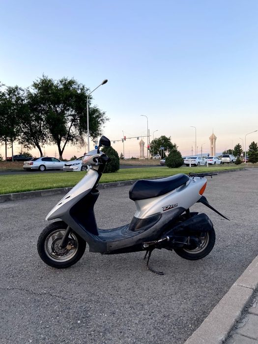 Продам  скутер Honda