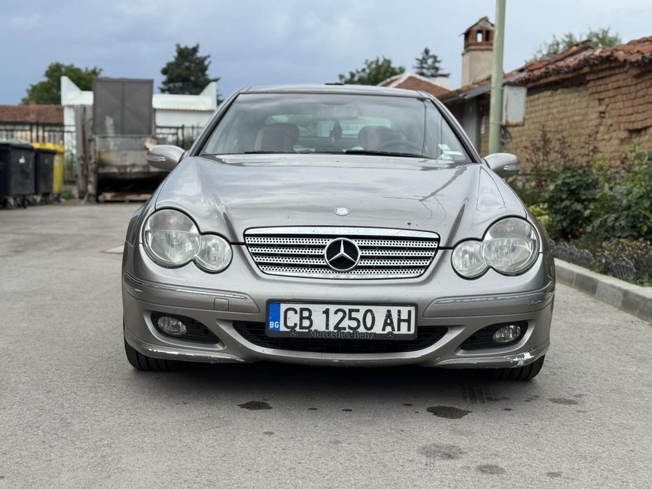 Продавам Mercedes C220 FACELIFT
