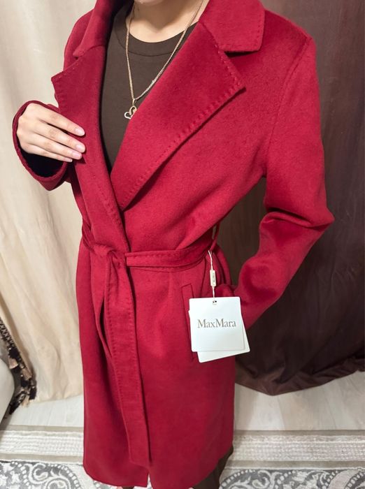 Продам пальто MaxMara