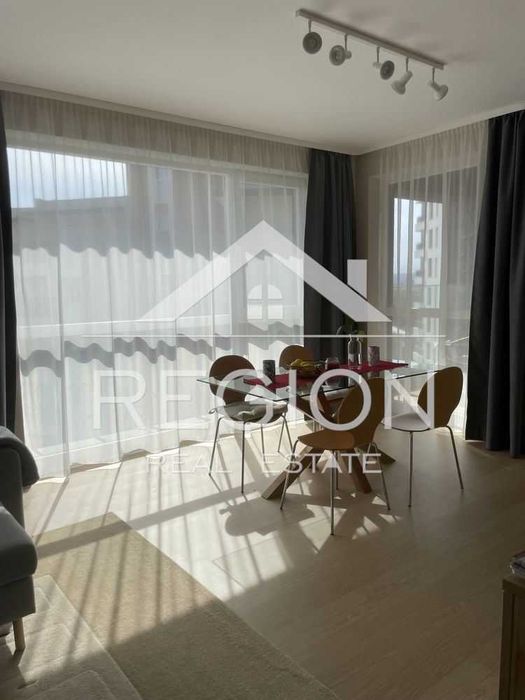 Дава се под наем Тристаен апартамент в Варна, Бриз - 110 кв.м за 1000 € - Снимка #3