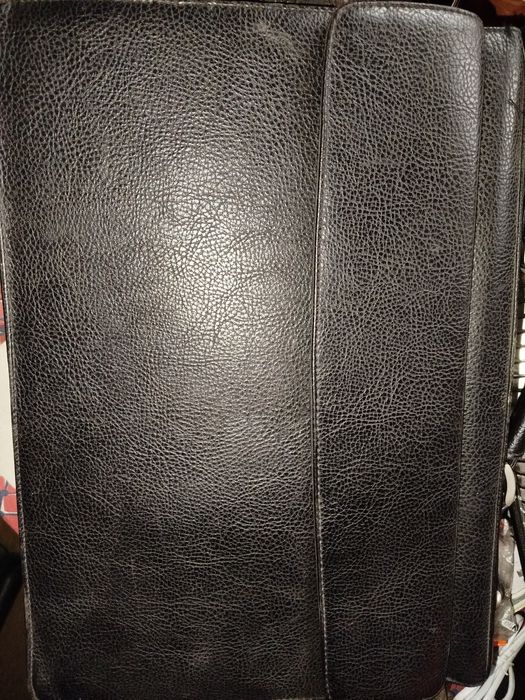 Продается дипломат.