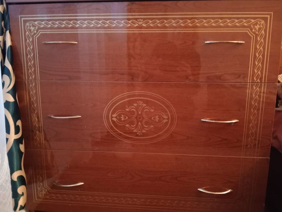 Спальный гарнитур