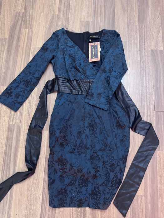 Вещи женские и детские . 100 000 сум за 4 вещи .