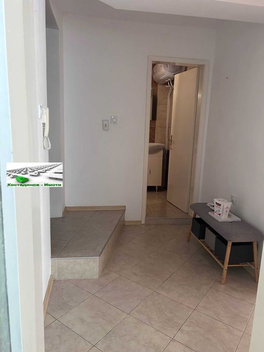 Дава се под наем Офис в Пловдив, Каменица 1 - 48 кв.м за 350 € - Снимка #4