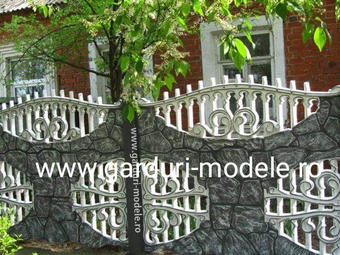 Garduri din placi beton armat.Diverse modele.